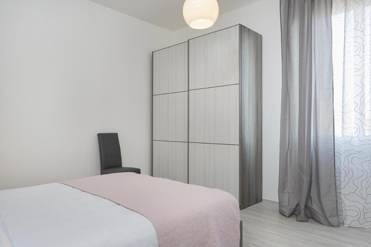 Contemporary Apartment In Sturla By Wonderful Italy Genoa Exterior photo